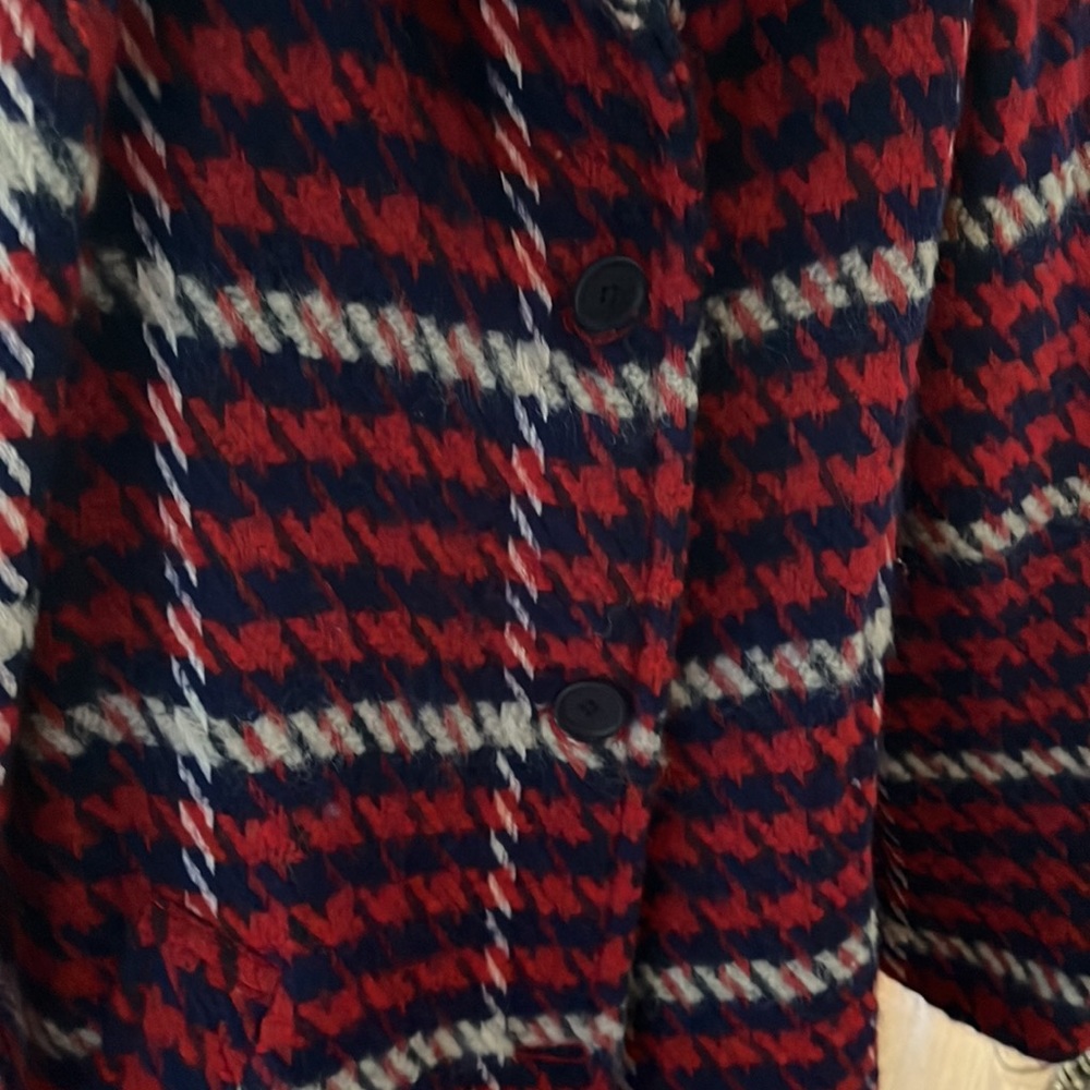 Coat - Picture 4 of 4